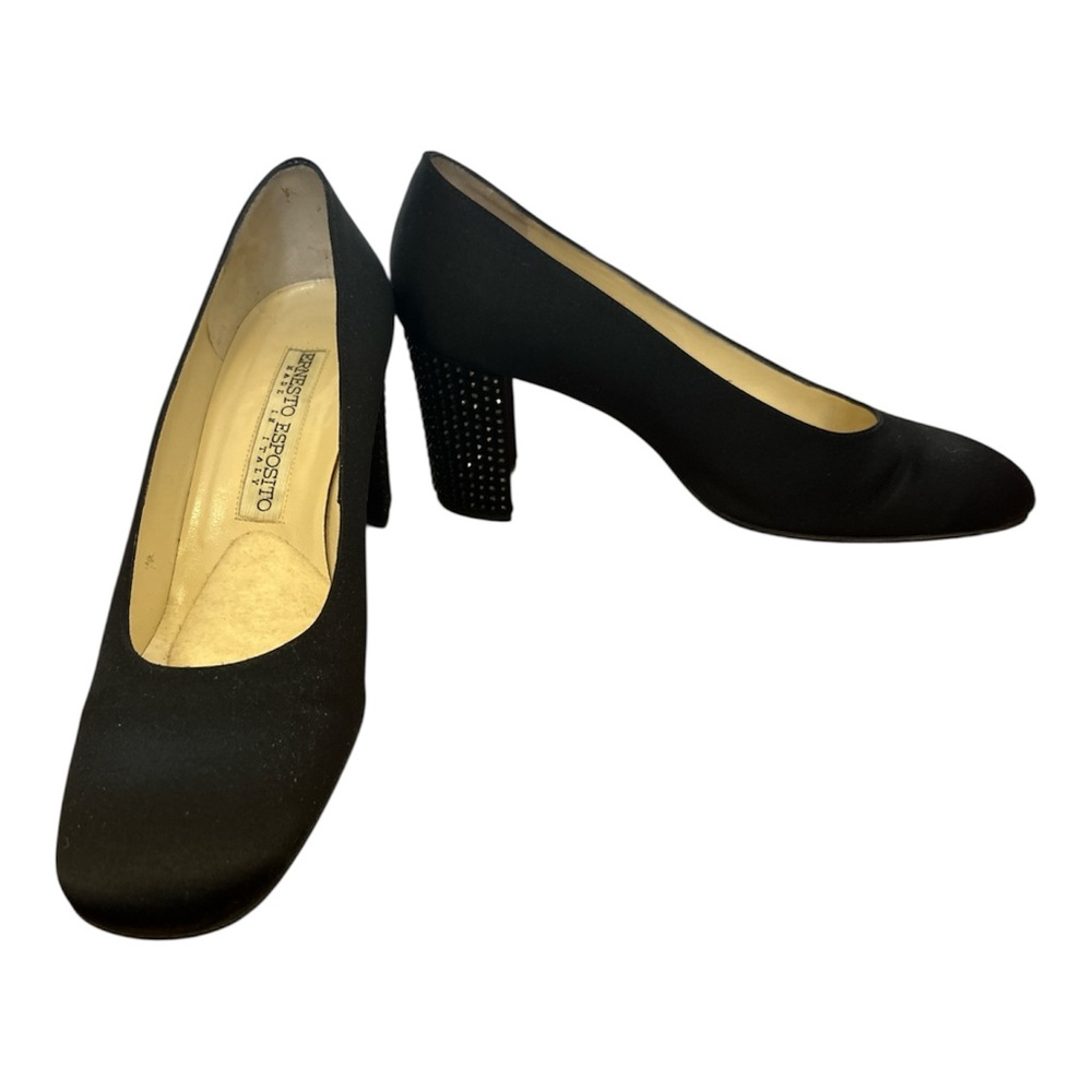 Chic Black Studded Block Heel Pumps